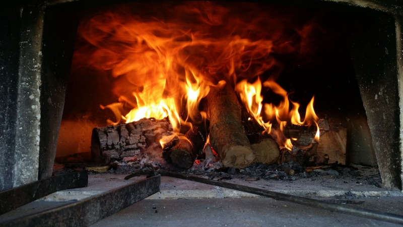 pizzeria-LA MARTRE-min_wood-fired-oven-1960099